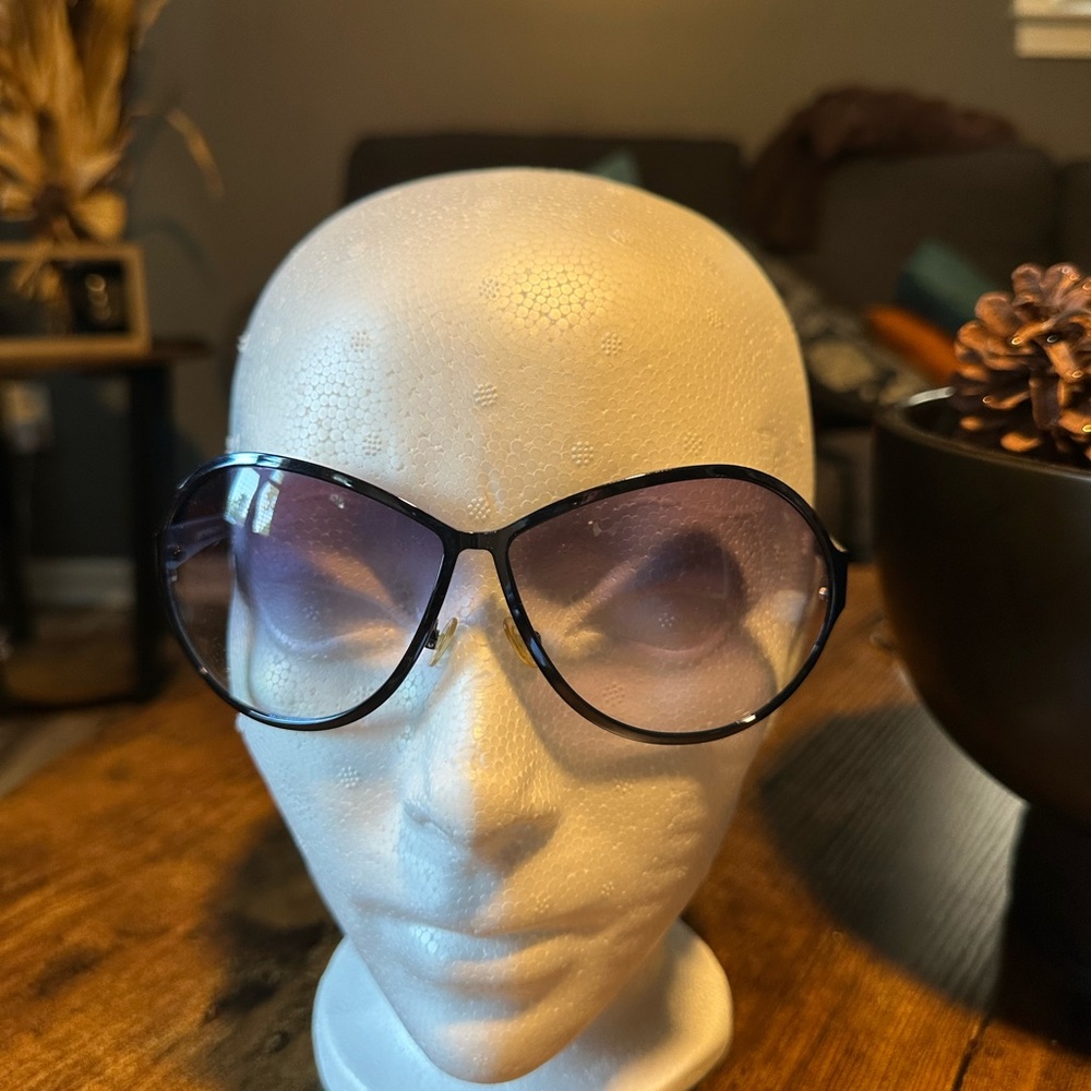 Emporio Armani Black Glasses Sleek Contemporary Design